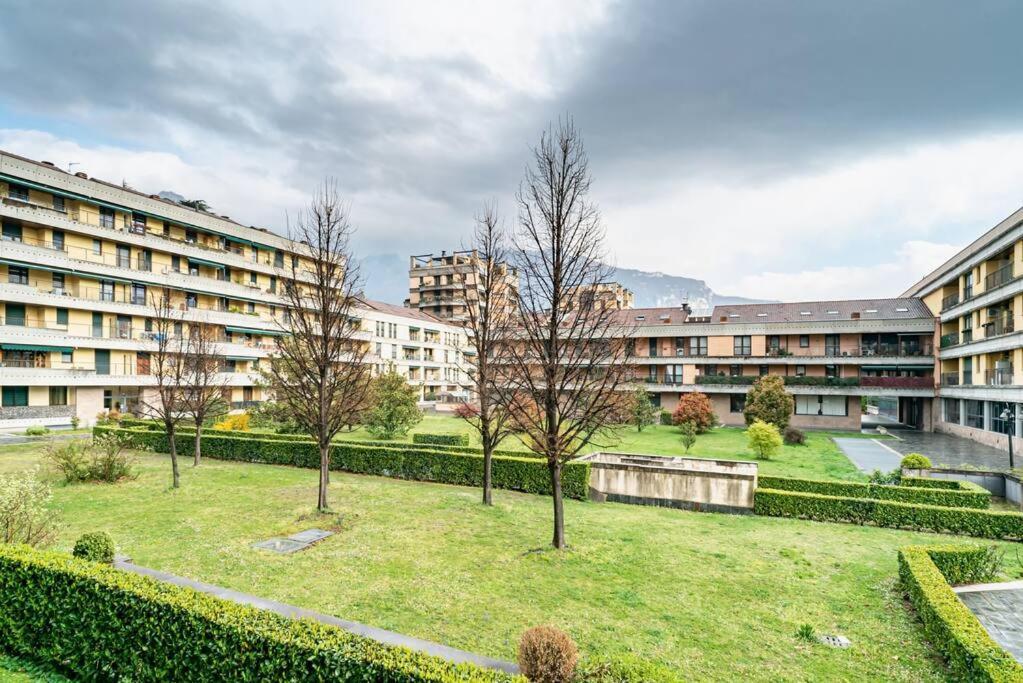 Broletto Park Apartment - Affitti Brevi Italia Lecco Esterno foto