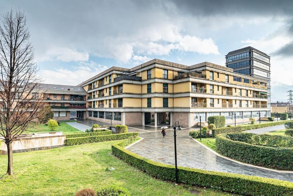 Broletto Park Apartment - Affitti Brevi Italia Lecco Esterno foto