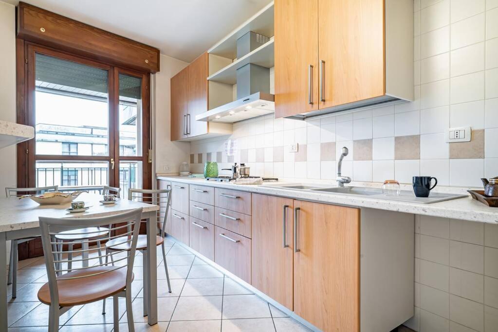 Broletto Park Apartment - Affitti Brevi Italia Lecco Esterno foto