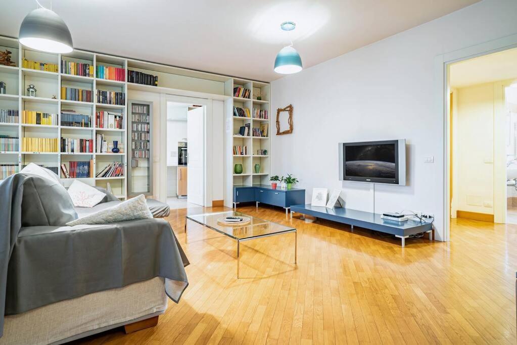 Broletto Park Apartment - Affitti Brevi Italia Lecco Esterno foto