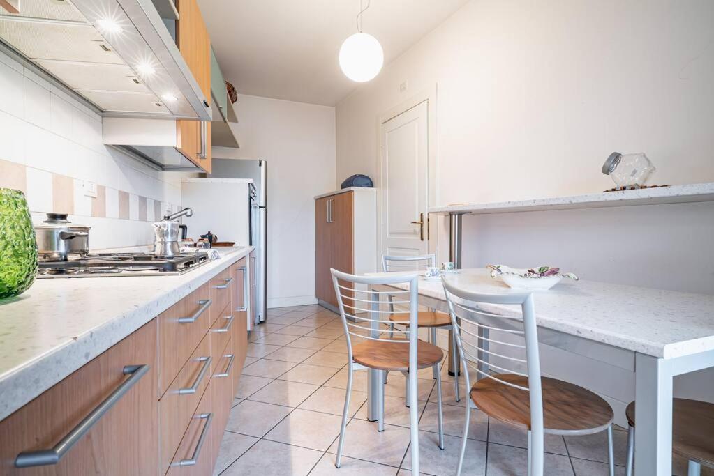 Broletto Park Apartment - Affitti Brevi Italia Lecco Esterno foto